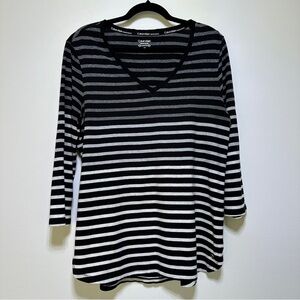 Calvin Klein | V-Neck Black & White Striped Performance Top